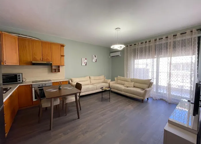 Jo-al, Delijorgji Appartement *